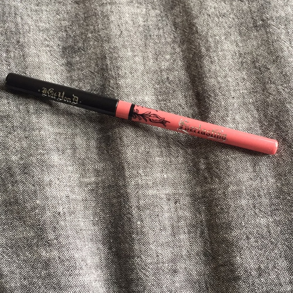 Kat Von D Everlasting Lip Liner in Saint